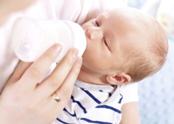 The Benefits of Using Organic Baby Formula for Your Newborn