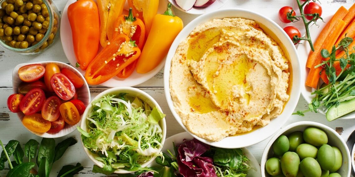 5 Essential Vegetarian Snacks for a Big Match Party