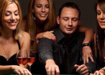 Gambling And Drinks. The Greatest Combo?