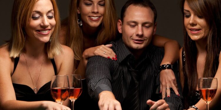 Gambling And Drinks. The Greatest Combo?