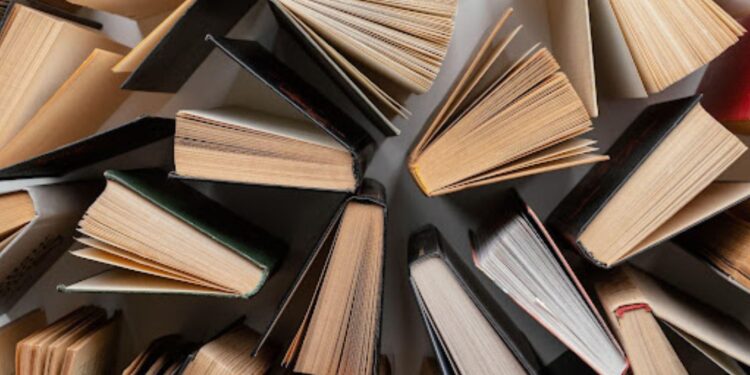 The Must-Read Books That Will Help You Be a Better Gambler