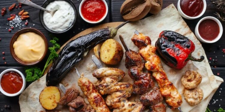 The 4 Perfect Party Foods to Feed a Large Crowd