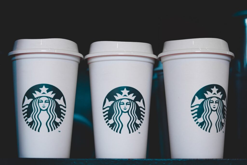 starbucks holiday reusable cups