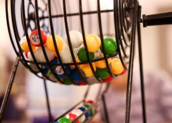 do you get anything on the lottery for 2 numbers