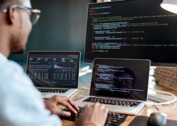 latitude: 37.751 (37° 45′ 3.60″ n) longitude: -97.822 (97° 49′ 19.20″ w)