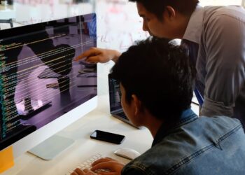 .fade #center_col,.fade #rhs,.fade #leftnav,.fade #brs,.fade #footcnt{filter:alpha(opacity=33.3)