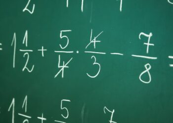 19.4339132415156,-99.1537490487099