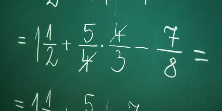 19.4339132415156,-99.1537490487099