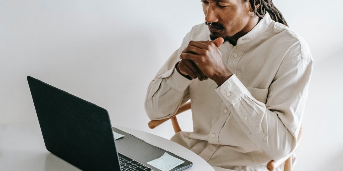 cannot connect to the docker daemon at unix:///var/run/docker.sock. is the docker daemon running?