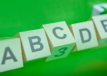 is ru a scrabble word