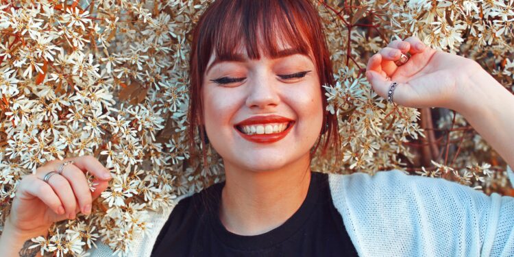 karol g red hair
