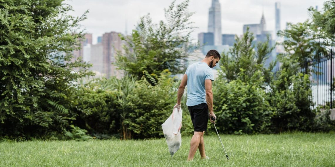 i won't pick up the trash i threw away again