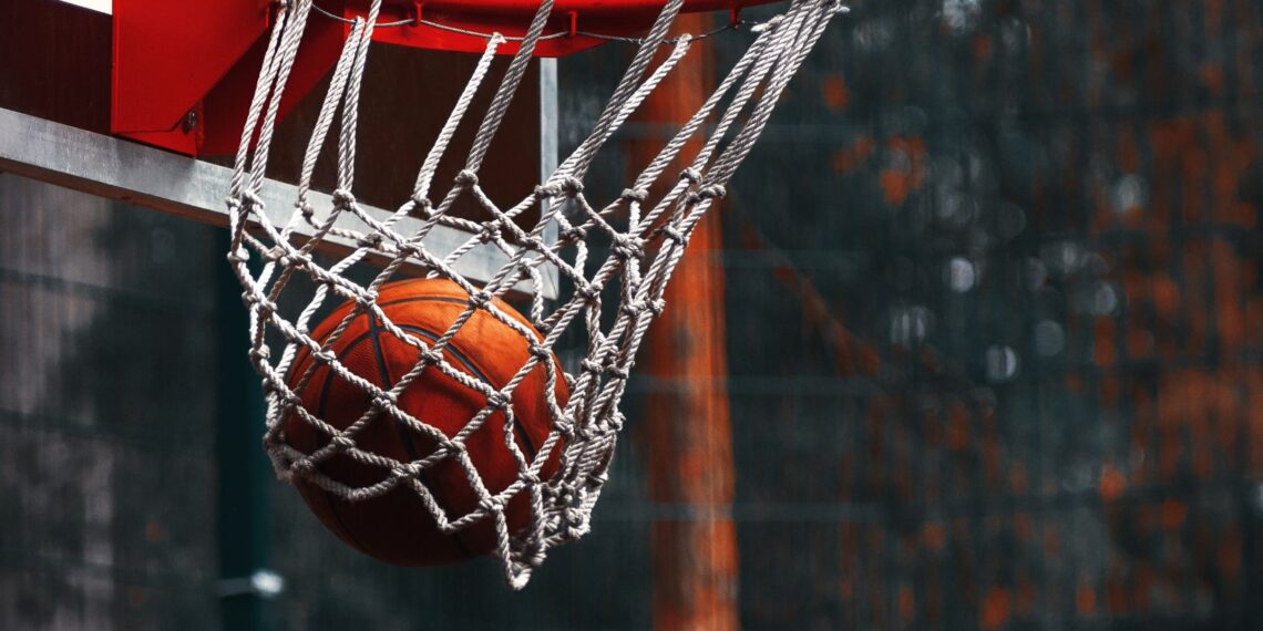 you cannot simulate games until you've established yourself as a starter 2k23