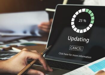 isn't optimized for the latest version of android screen touches may be delayed