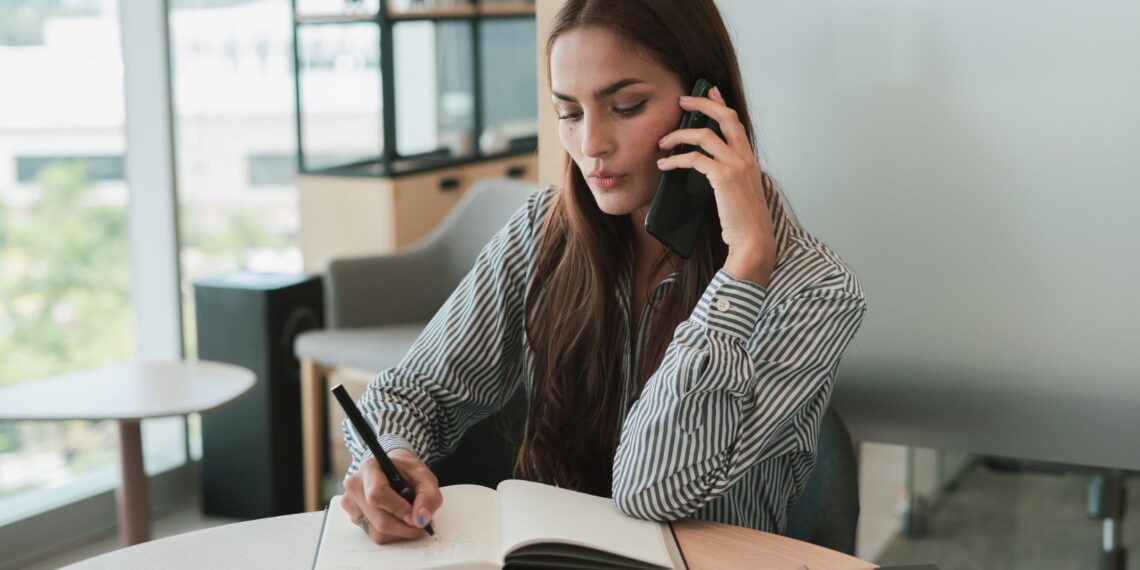 how to tell someone you don't like talking on the phone