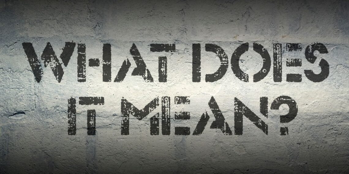 what item does gaius want to give to his fiance dislyte