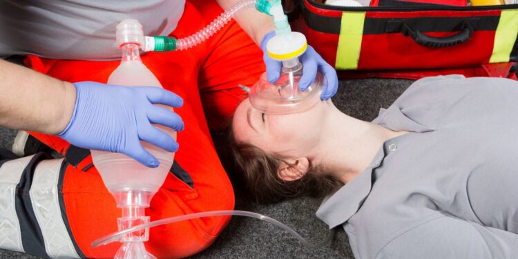 how can rescuers ensure that they are providing effective breaths when using a bag-mask device