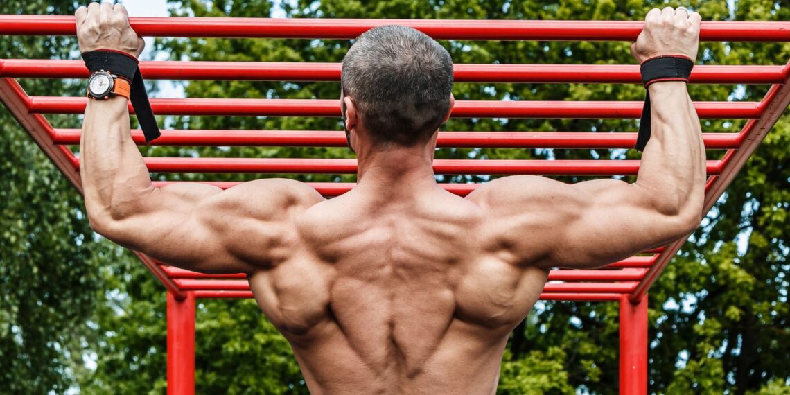 the proper technique for using the power grip is to