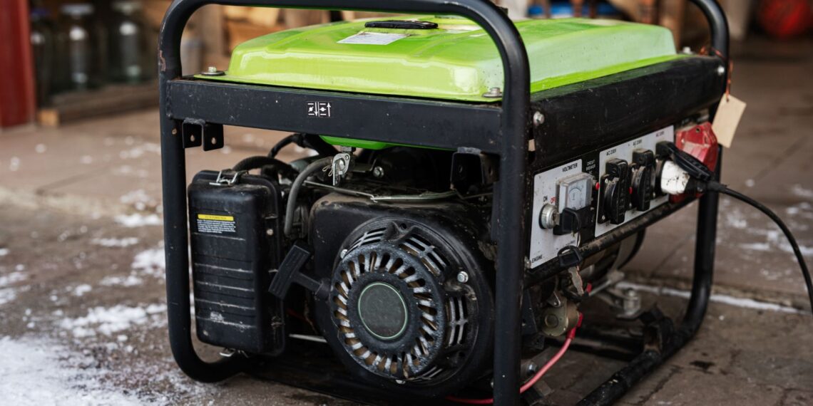 which best contrasts an electric generator and an electric motor