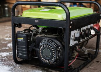 which best contrasts an electric generator and an electric motor